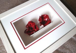 EmmaNoble_frame_Twopoppiesinboxframe